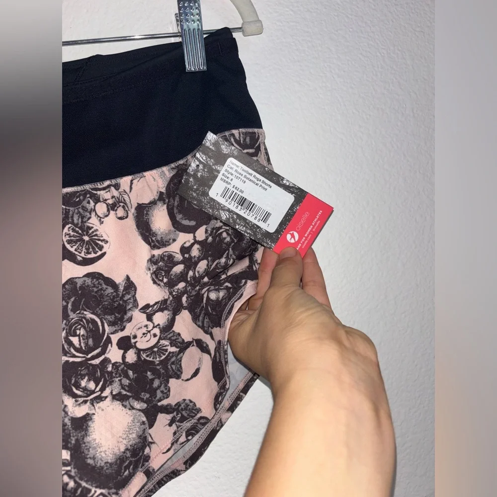 Oiselle Roga Shorts Running Workout Gym Women's 6 - Picture 3 of 3